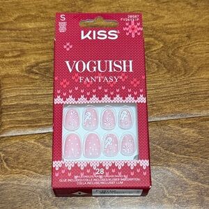 NWT KISS Vogish Short Fantasy Pink Nail Collection